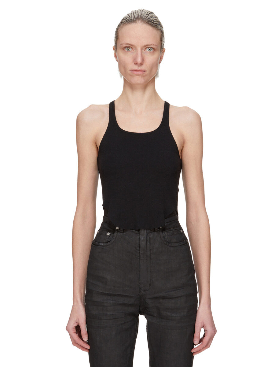 DS02E7100_RN_09 | BASIC TANK CROPPED