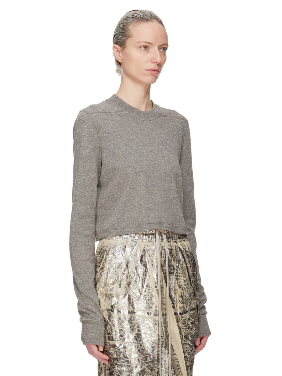 DS02E7200_JGM_178 | LS CROPPED SMALL LEVEL T