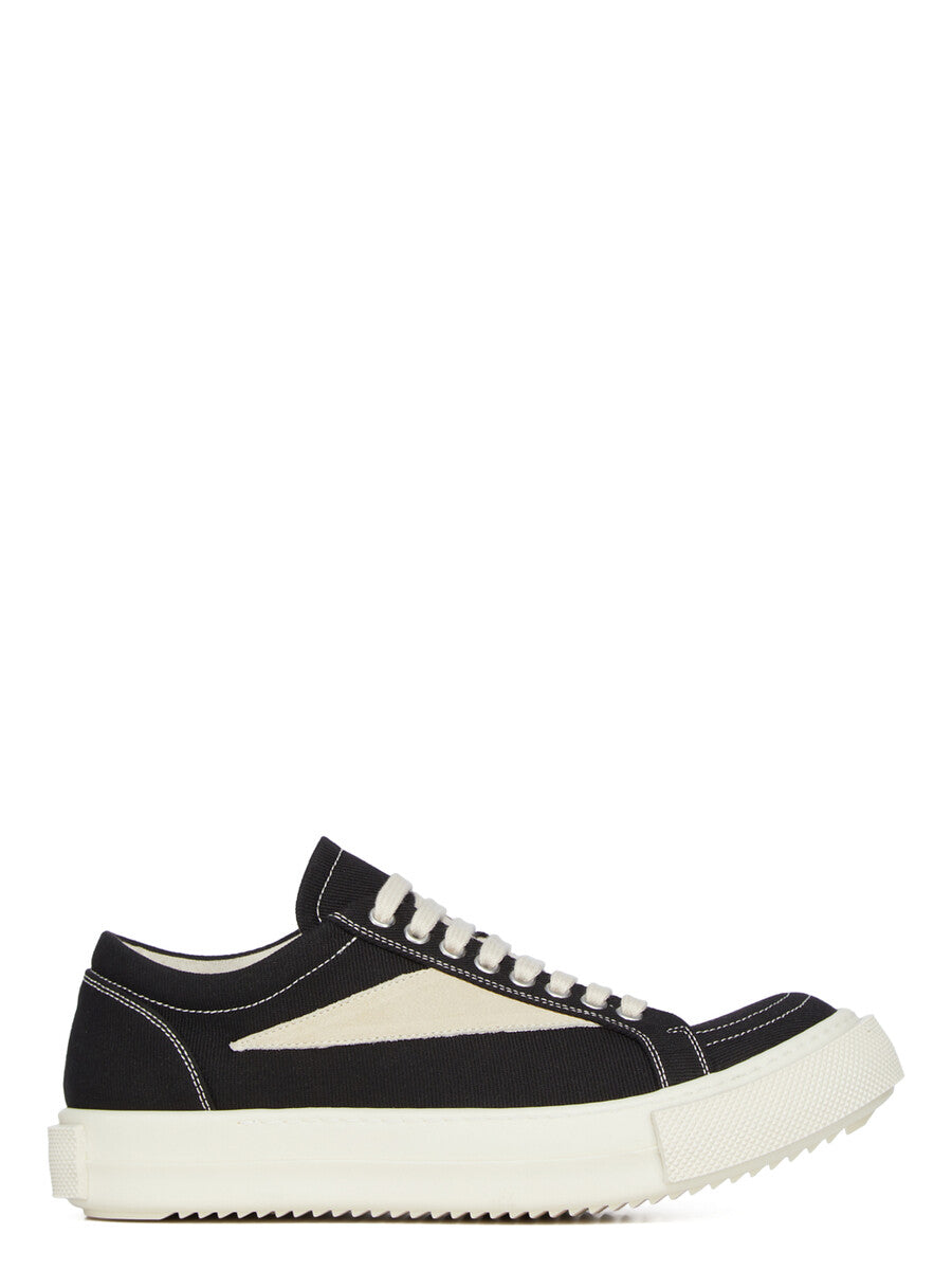 Fashion related image used in ecommerce context featuring designer aesthetic and visual storytelling