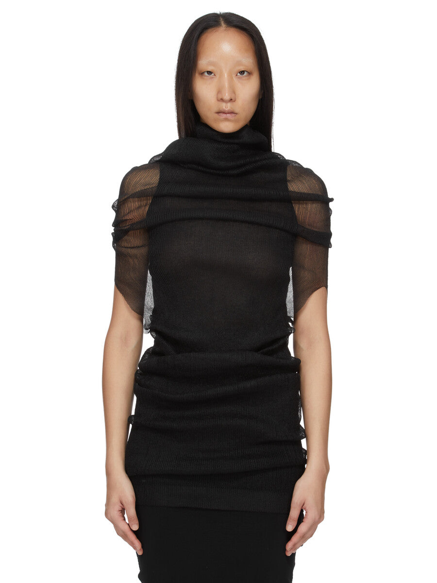 Fashion related image used in ecommerce context featuring designer aesthetic and visual storytelling