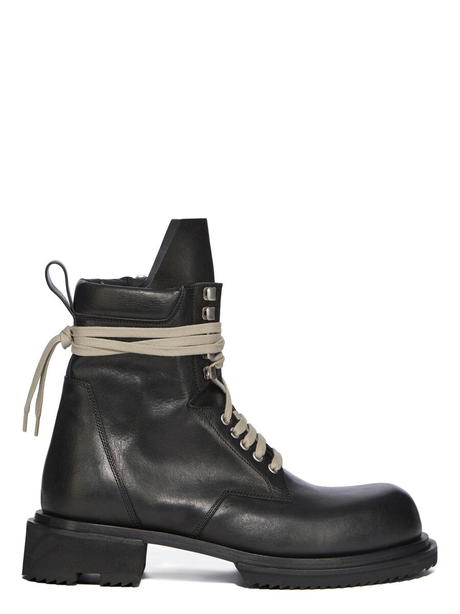 Fashion related image used in ecommerce context featuring designer aesthetic and visual storytelling