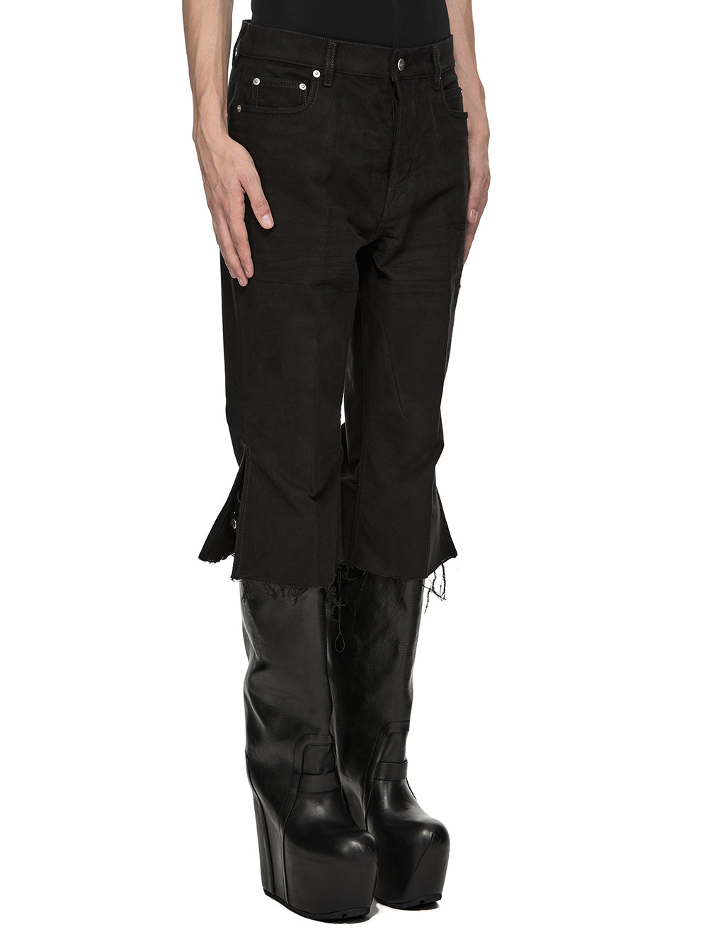 RR02F4303_TB_09 | BOLAN CUTOFFS