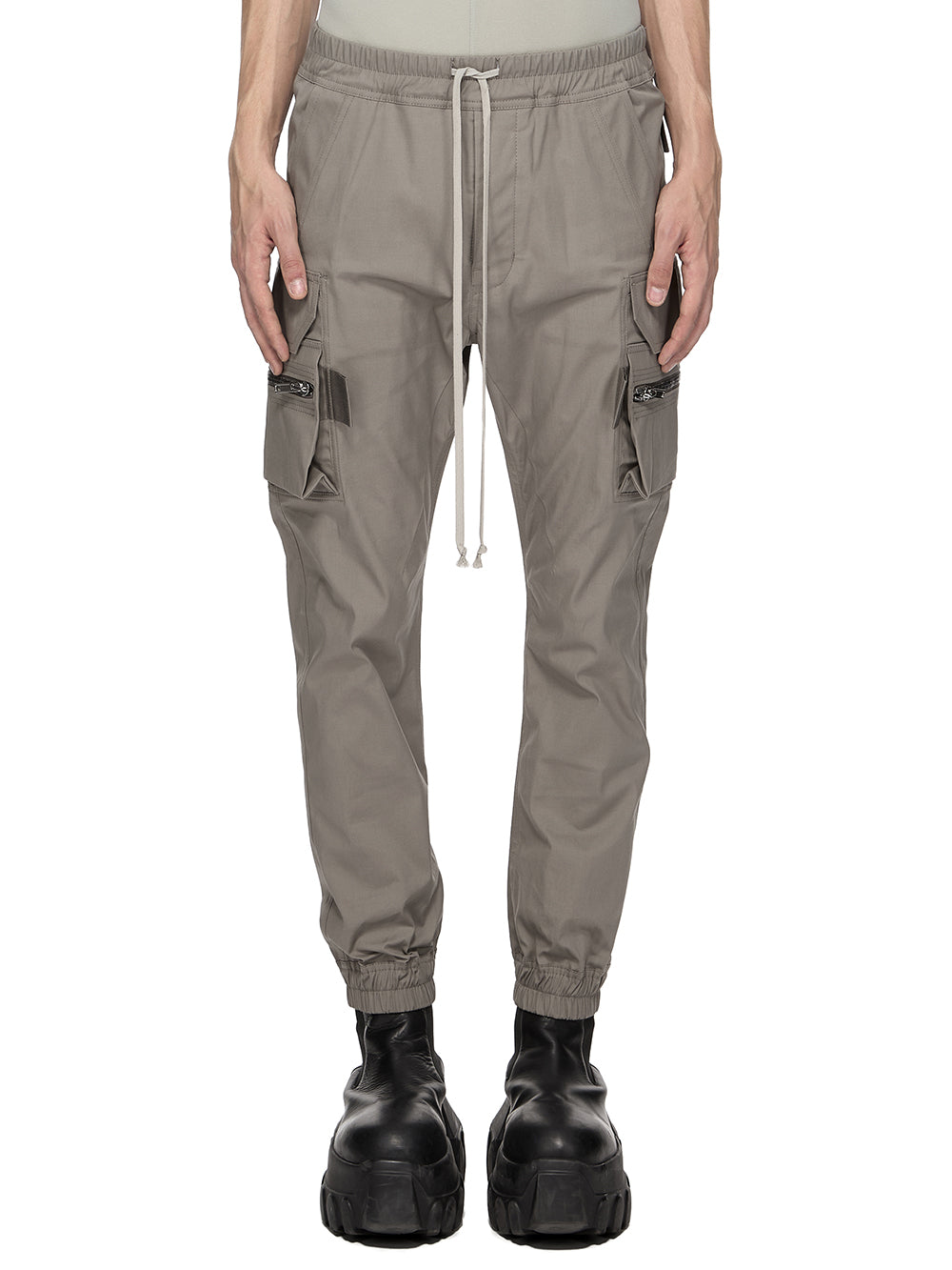 RU02F4396_TE_48 | MASTODON CARGO
