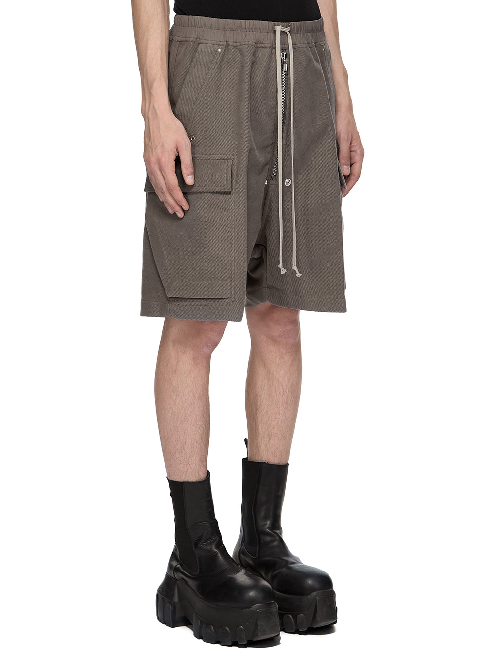 RU02F4360_TB_34 | CARGOBELA SHORTS