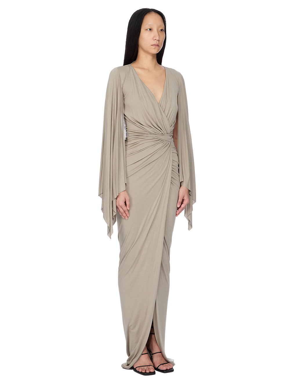 LI02F2582_RV_168 | FLAGSLEEVES GOWN