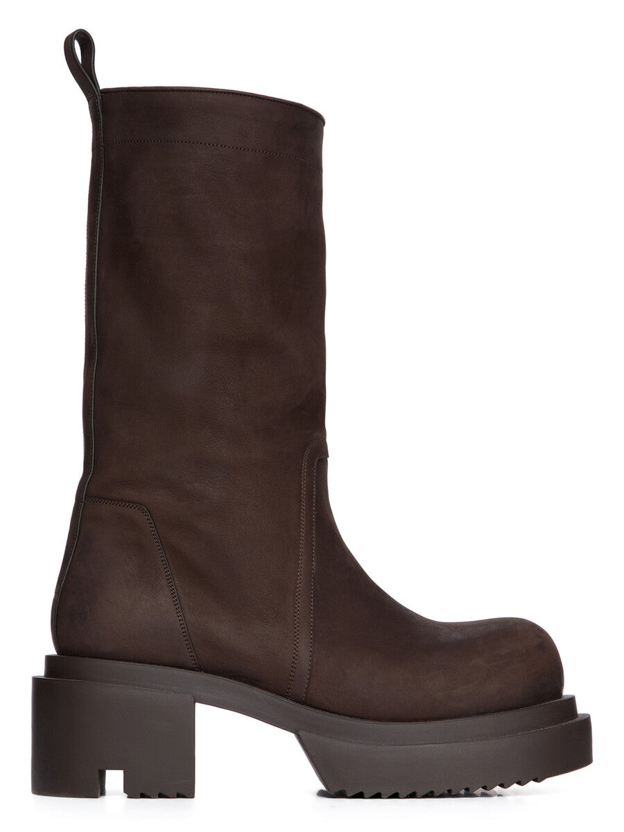 RU02E1838_LWN_04 | CALF PULL ON BOGUN