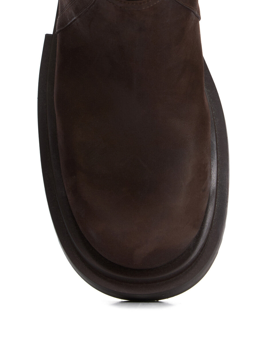 RU02E1838_LWN_04 | CALF PULL ON BOGUN