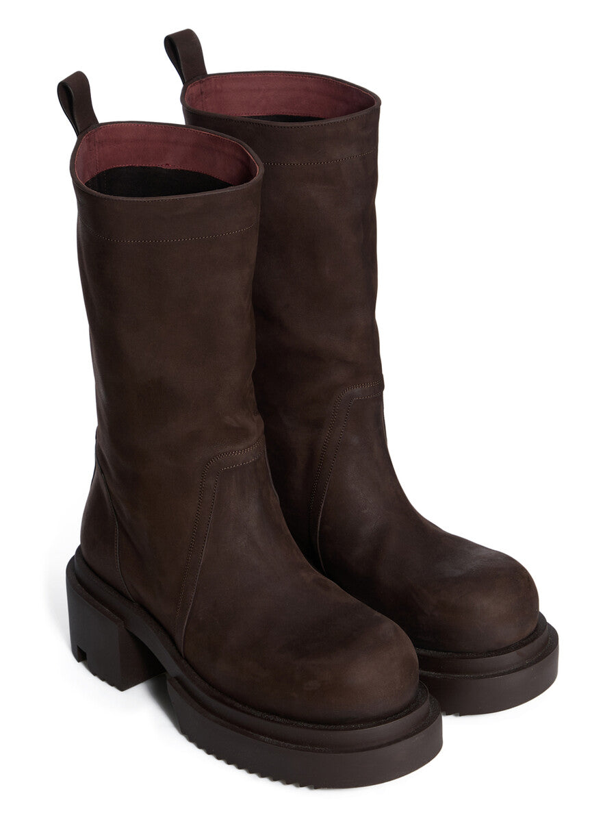 RU02E1838_LWN_04 | CALF PULL ON BOGUN