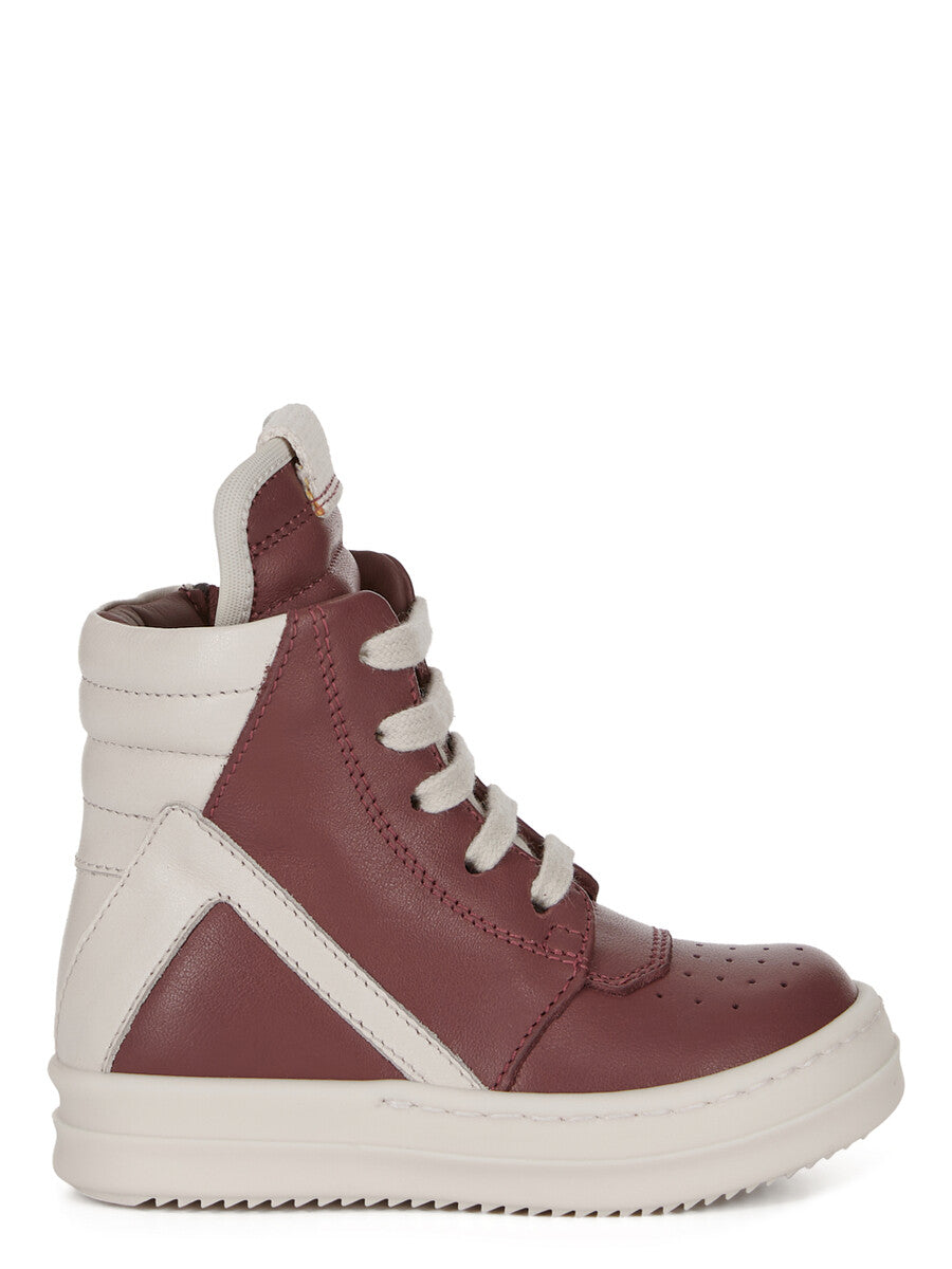 Fashion related image used in ecommerce context featuring designer aesthetic and visual storytelling