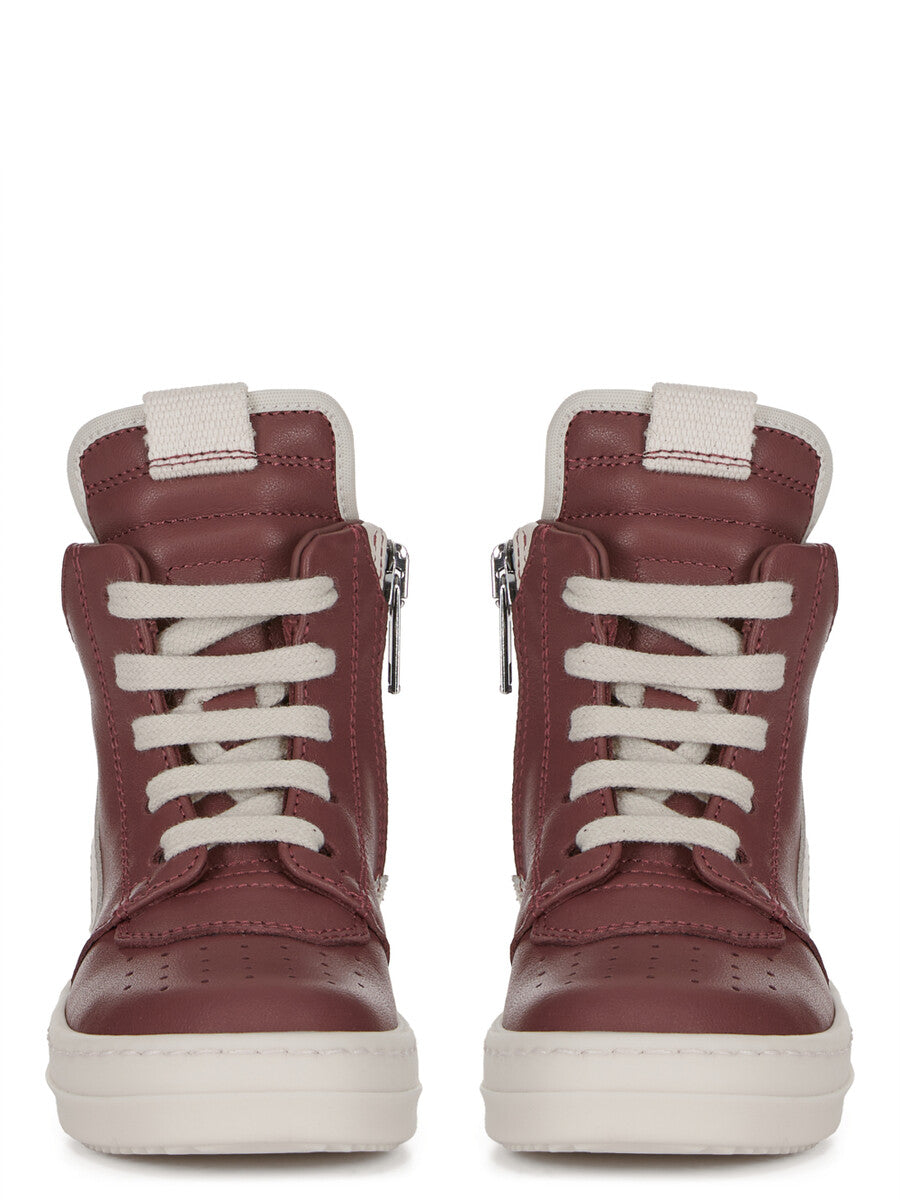 Fashion related image used in ecommerce context featuring designer aesthetic and visual storytelling