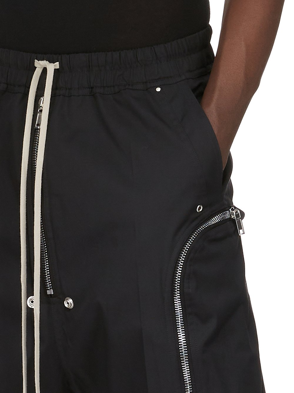 RU02E1392_TE_09 | BAUHAUS BELA