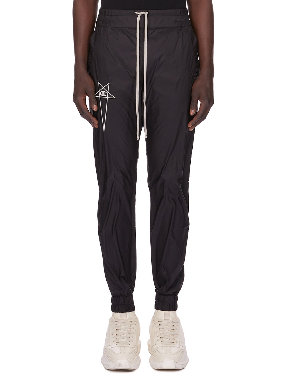 CM01E1686_CHNY_09_01