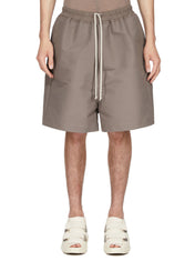Fashion related image used in ecommerce context featuring designer aesthetic and visual storytelling