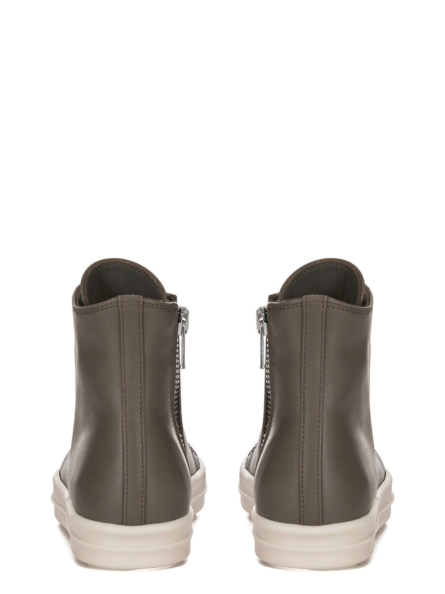 BG01F3895_LMU_3411 | SNEAKS