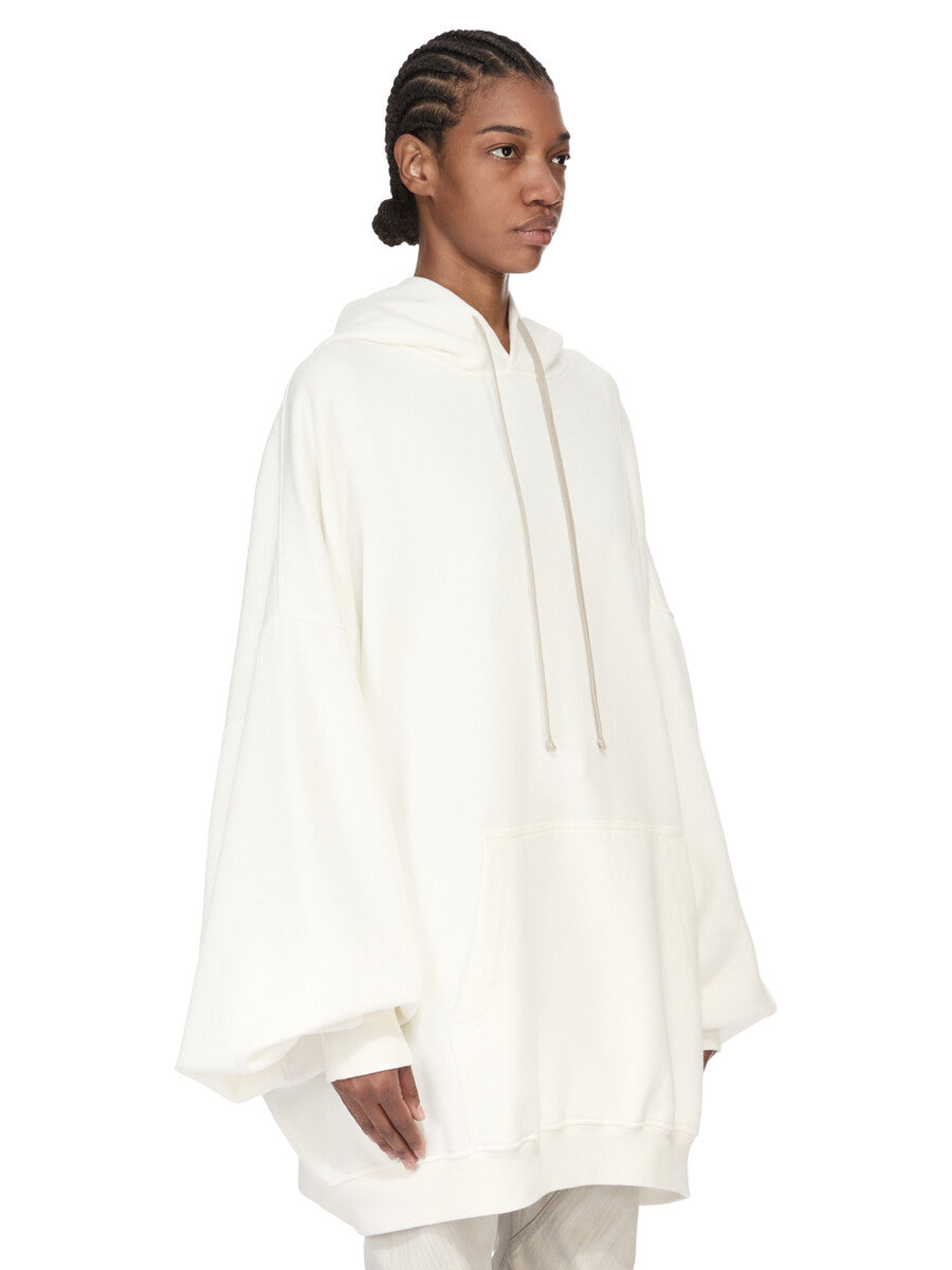Fashion related image used in ecommerce context featuring designer aesthetic and visual storytelling