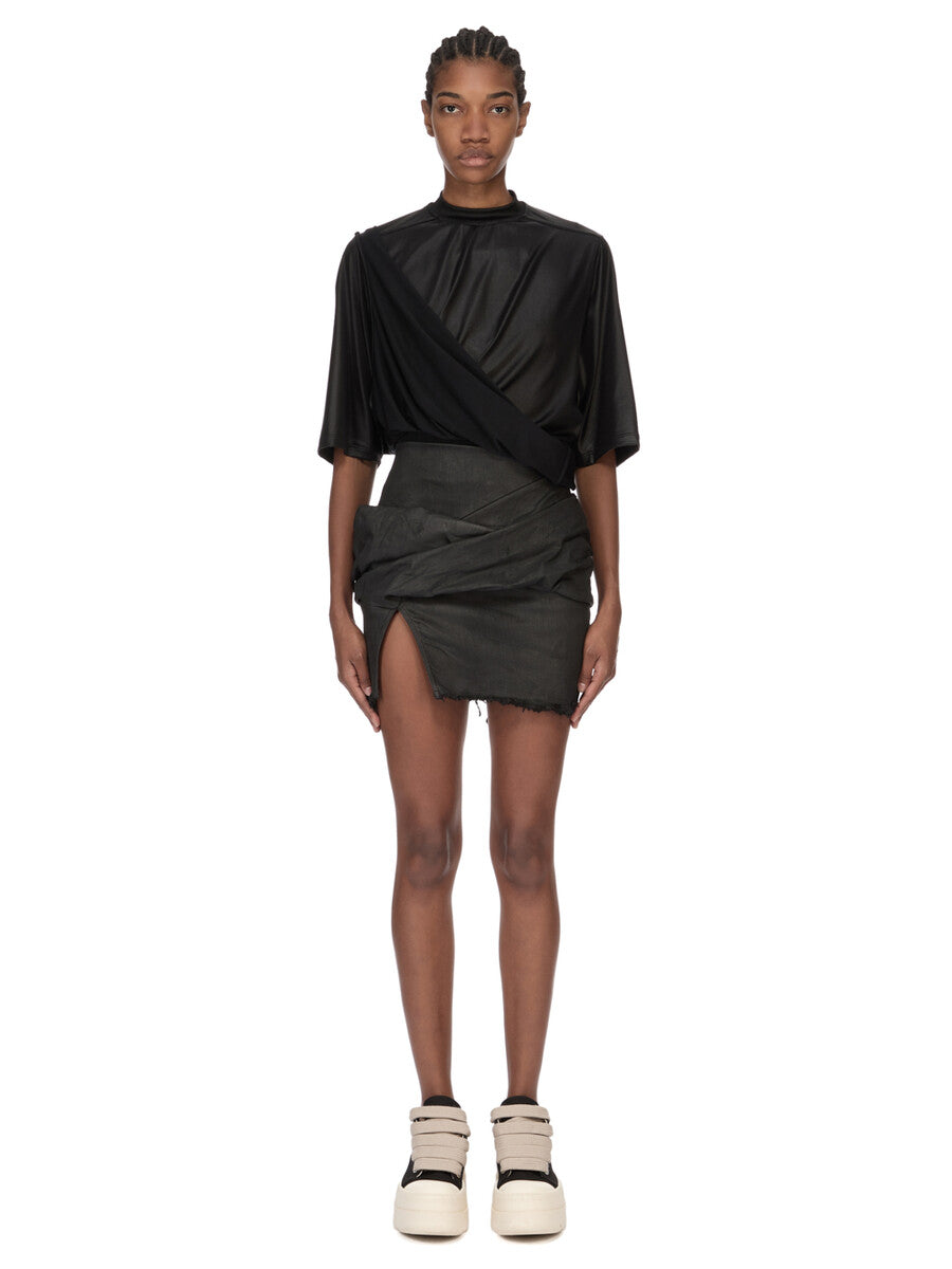 Fashion related image used in ecommerce context featuring designer aesthetic and visual storytelling
