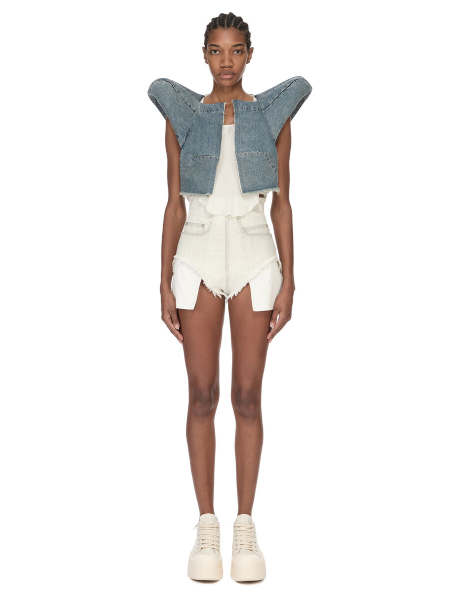 Fashion related image used in ecommerce context featuring designer aesthetic and visual storytelling
