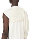 Fashion related image used in ecommerce context featuring designer aesthetic and visual storytelling