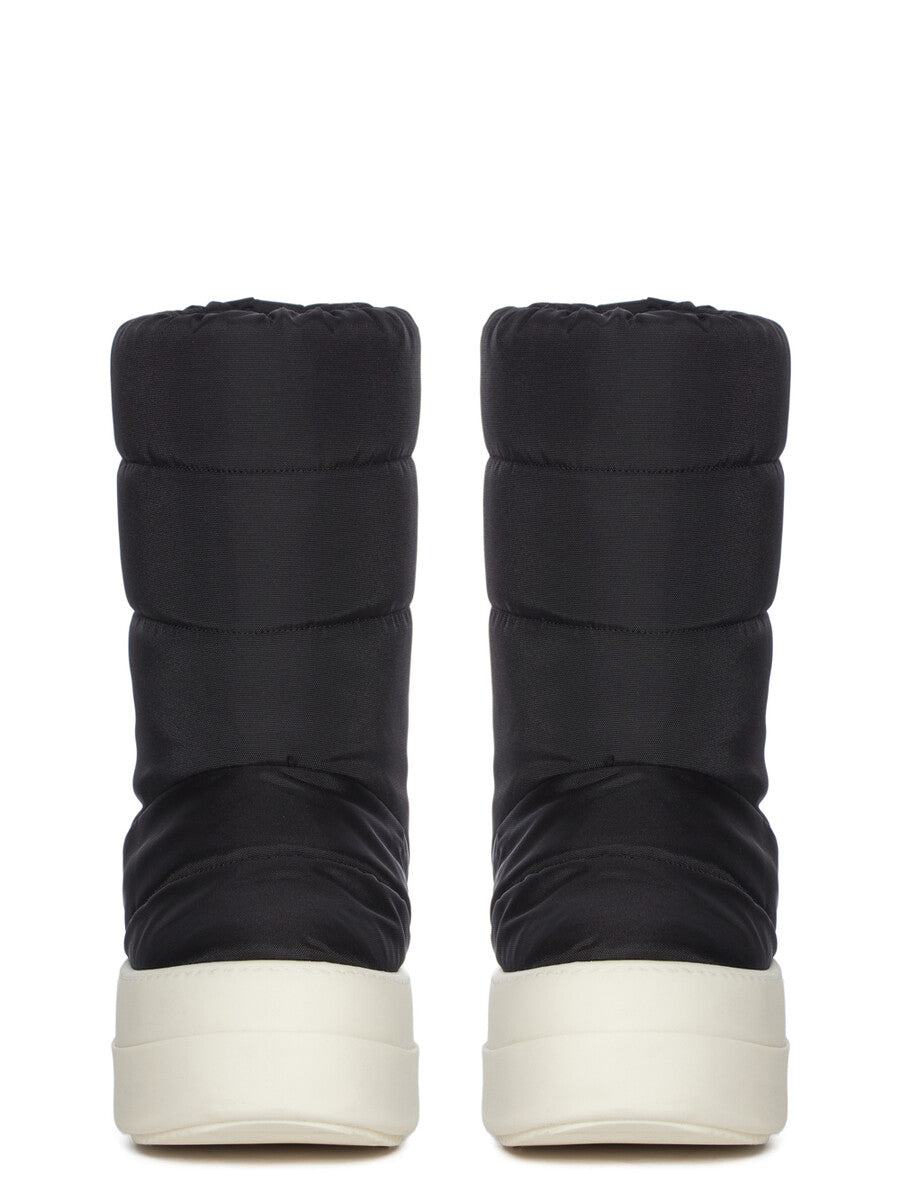 DU02E7838_NCV_91 | MEGA BUMPER LUNAR