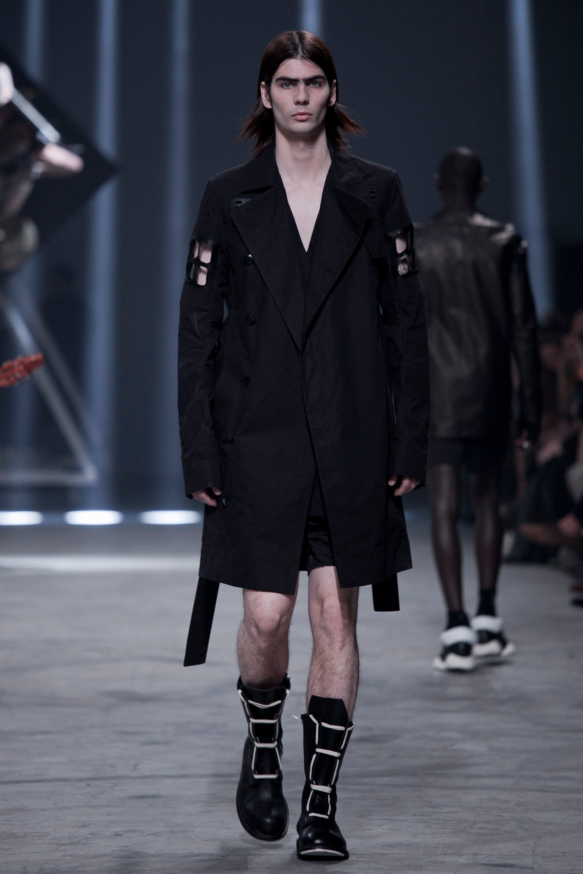 Rick Owens　14ss vicious コレクション ヘッドギア RICK OWENS | OFFICIAL WEBSITE