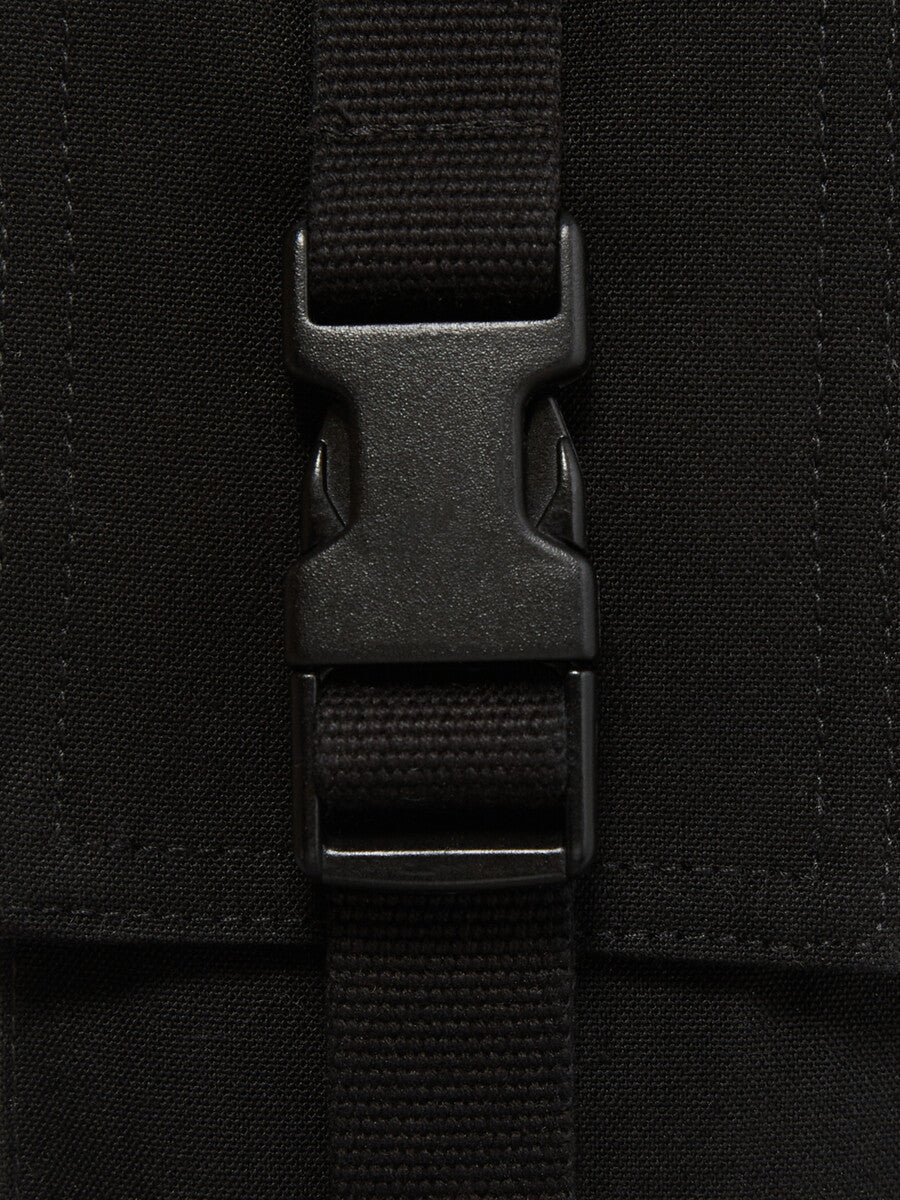 RL01F2432_CCVS_09 | CAN POCKET