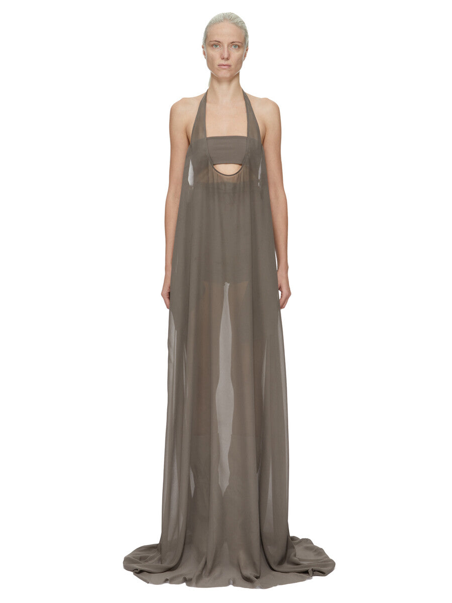 Fashion related image used in ecommerce context featuring designer aesthetic and visual storytelling