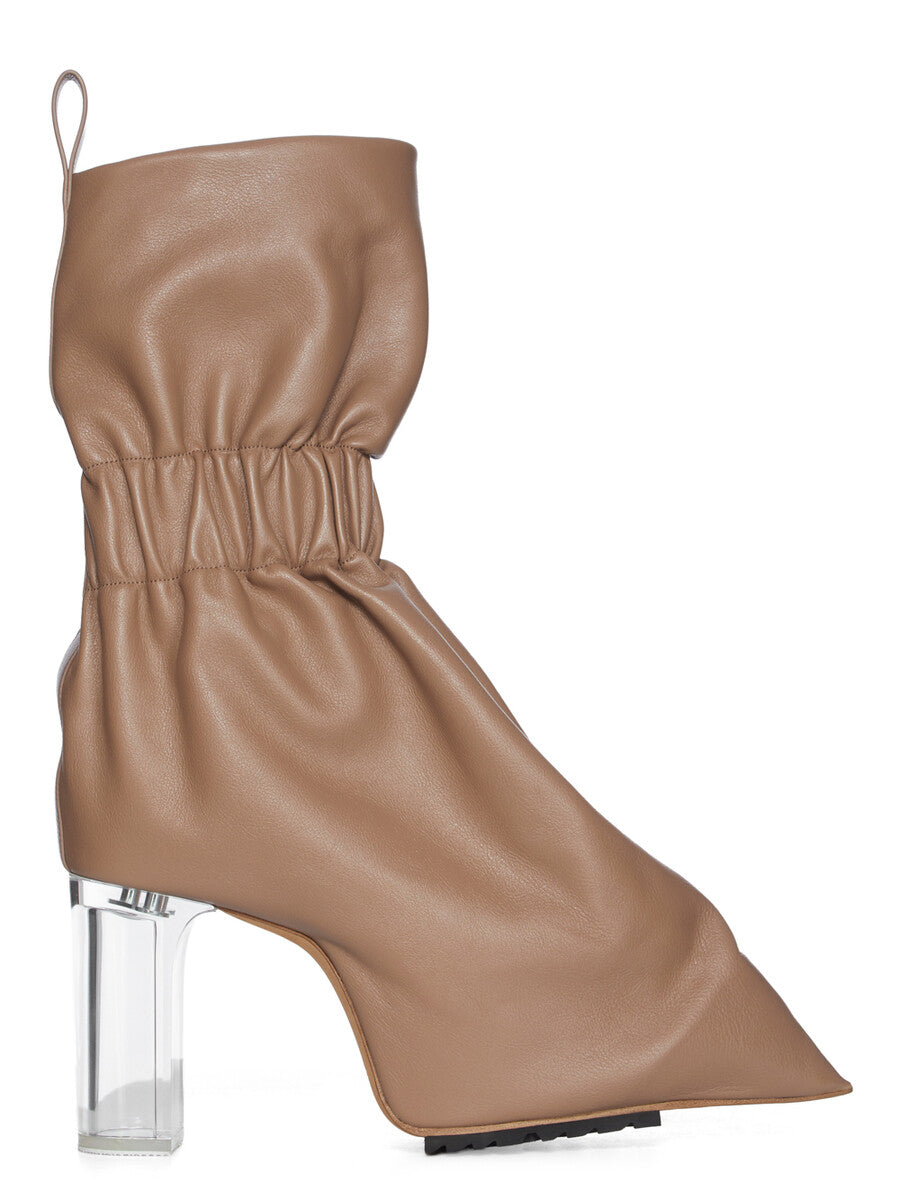 Fashion related image used in ecommerce context featuring designer aesthetic and visual storytelling