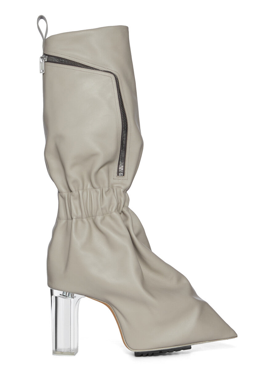 Fashion related image used in ecommerce context featuring designer aesthetic and visual storytelling