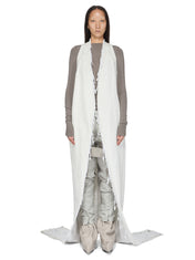 Fashion related image used in ecommerce context featuring designer aesthetic and visual storytelling