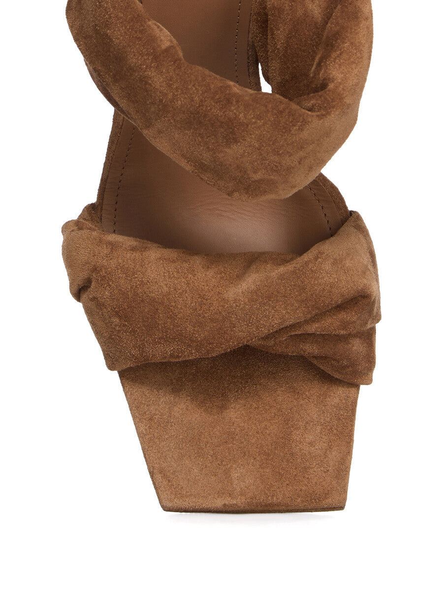 RP02E4803_LVS_134 | TWISTED CANTILEVER 8