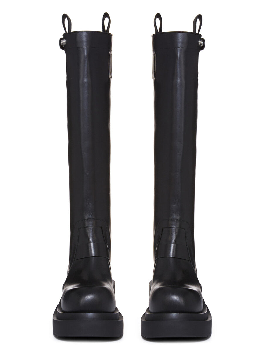 RP02E4839_LOO_09 | KNEE PULL ON BOGUN