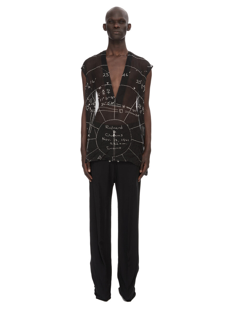 Fashion related image used in ecommerce context featuring designer aesthetic and visual storytelling
