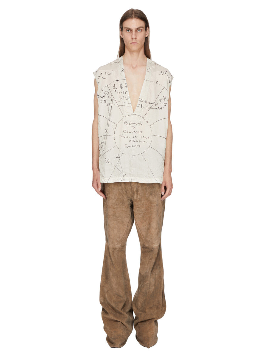 Fashion related image used in ecommerce context featuring designer aesthetic and visual storytelling