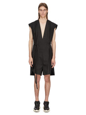 Fashion related image used in ecommerce context featuring designer aesthetic and visual storytelling