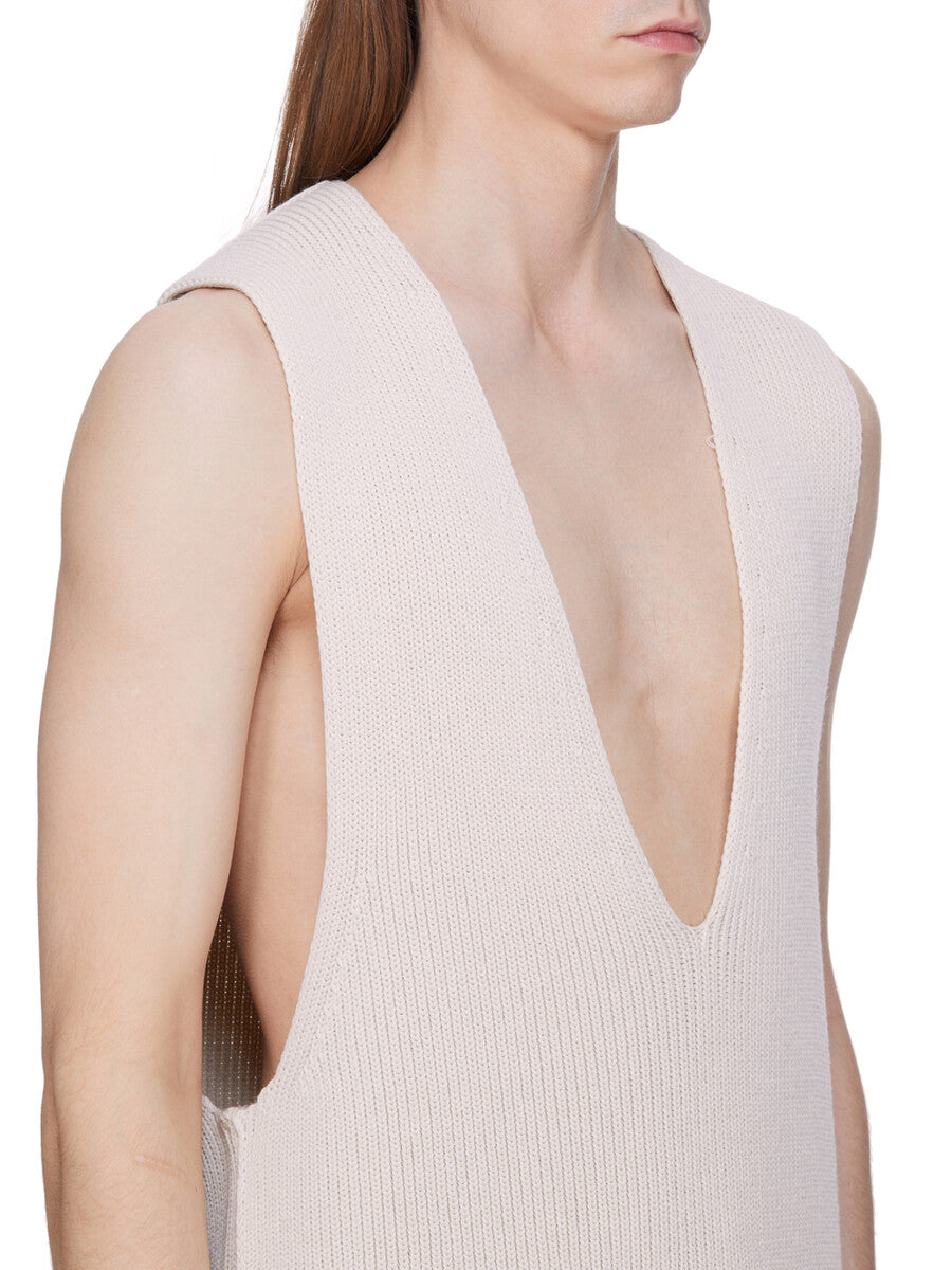 RR02E1683_KWVH_21 | V TANK