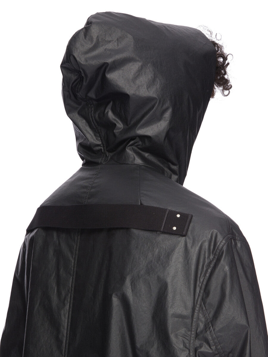 RR02E1715_PCT_09 | CROPPED MAC