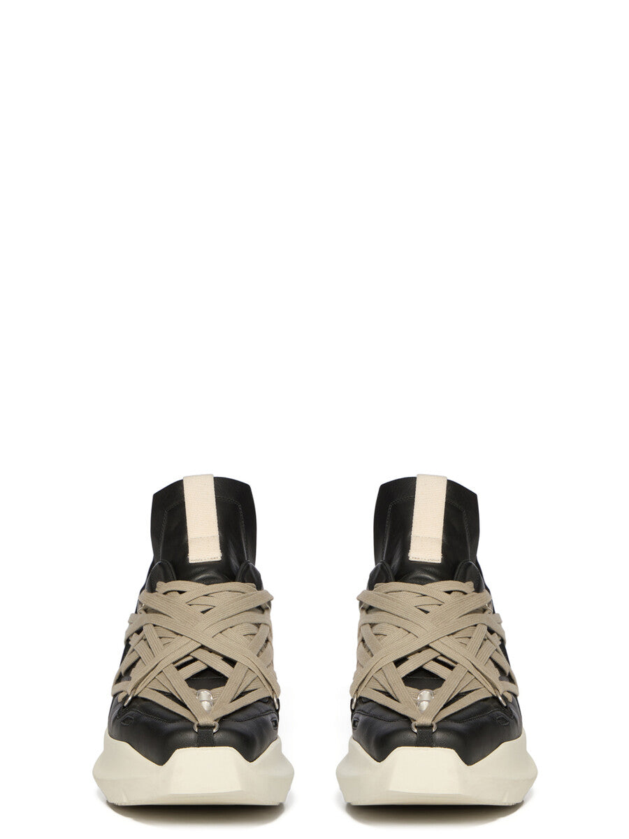 RU01F2812_LCOW1_981 | MEGALACE GETH RUNNER