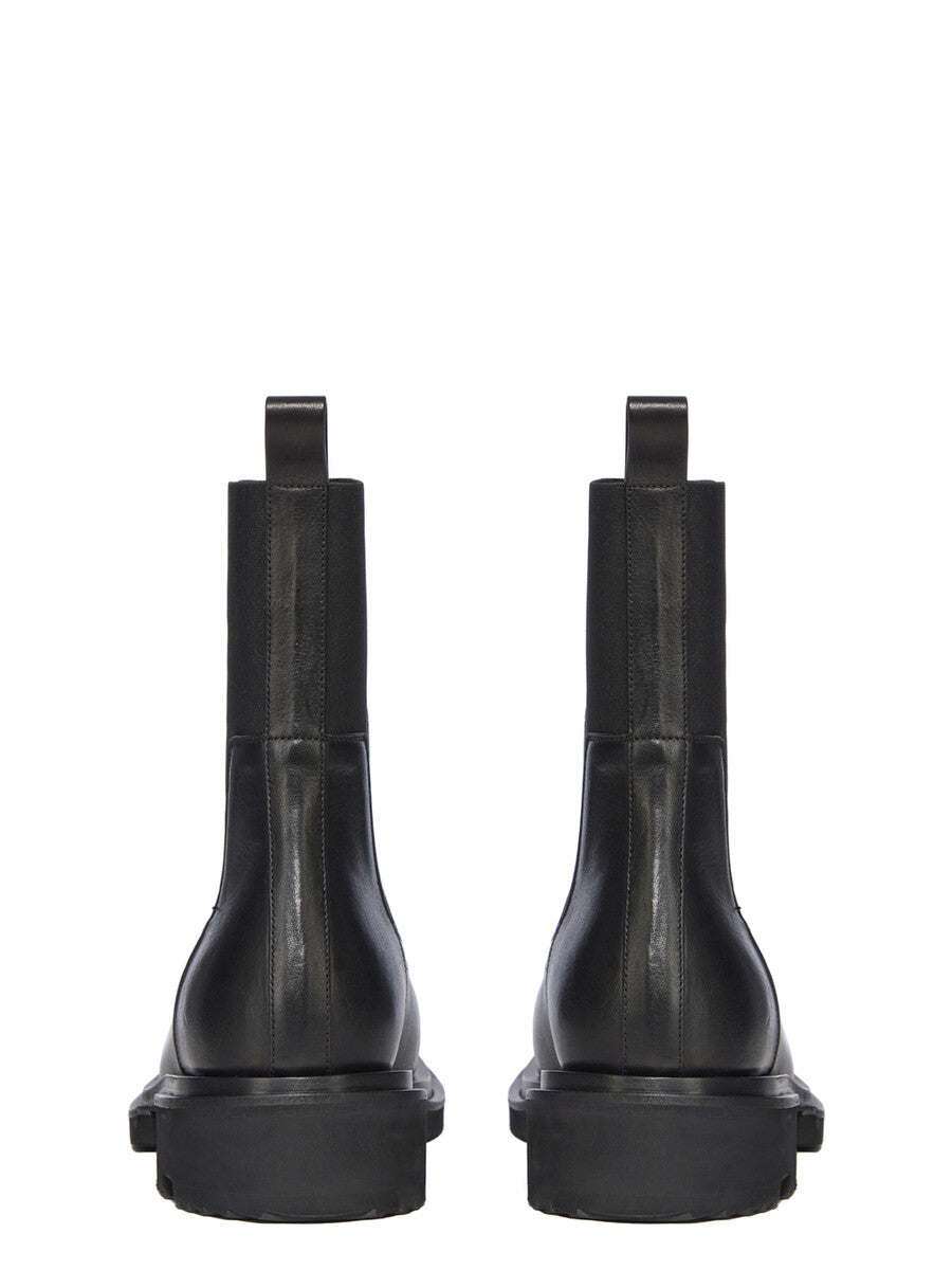 RU01F2822_LOO_09 | BEATLE GABE