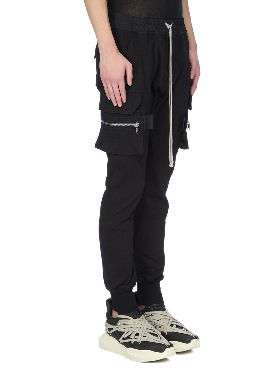 RU02E1396_BA_09 | MASTODON CARGO