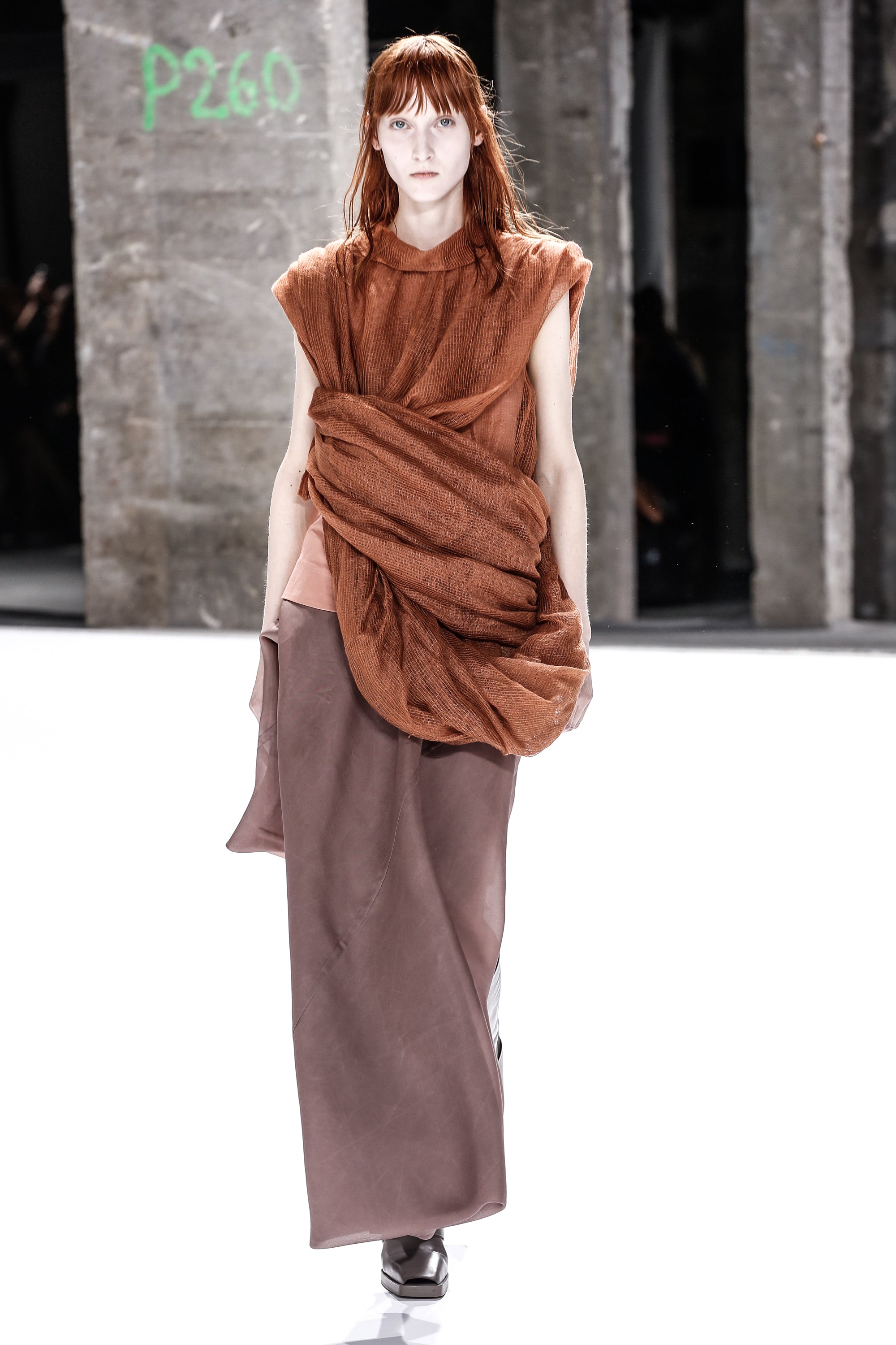Rick-Owens-RTW-SS17-Paris-011.