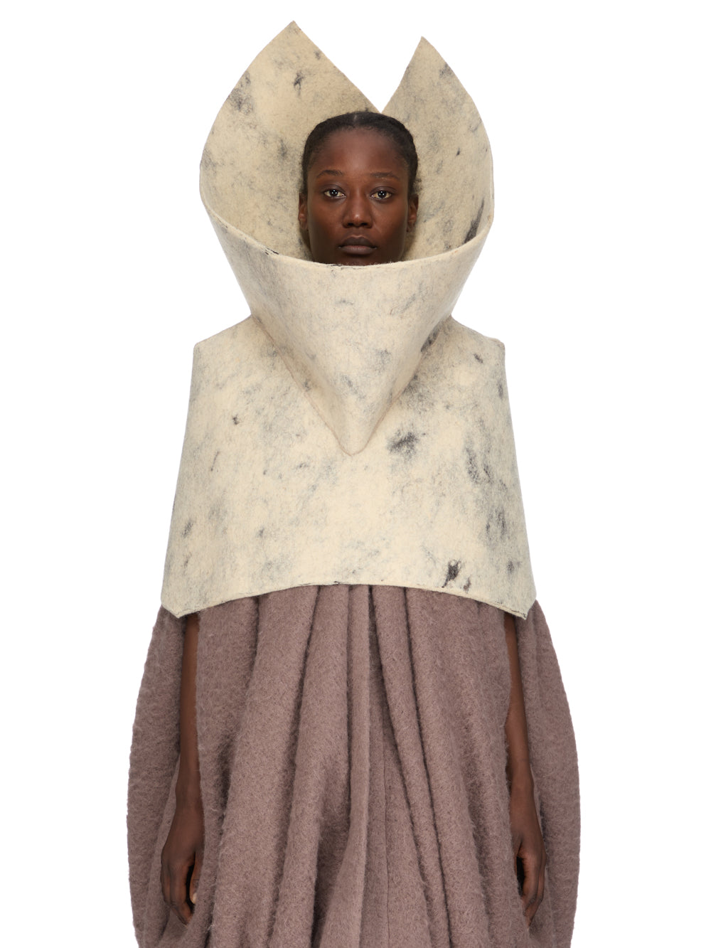 RO02F5472_WFT_11 | COWL