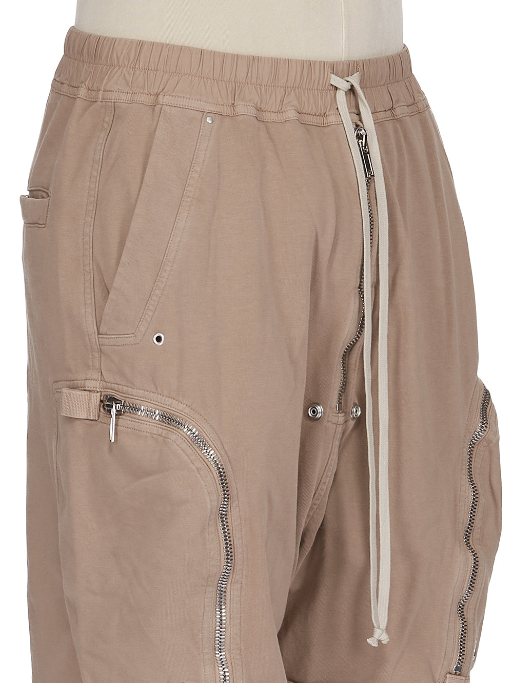 m_135605_DU01F4389_RIG_64_04