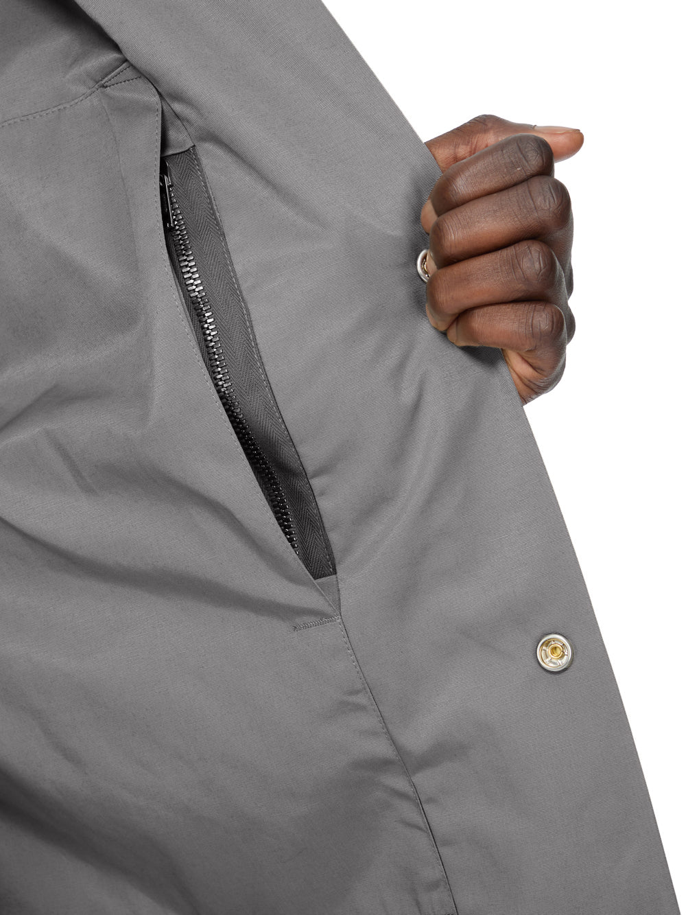 RU02F4776_MU_28 | CROPPED MAC