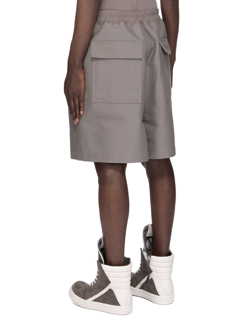 RU01F2374_CMA_34 | FAUN SHORTS