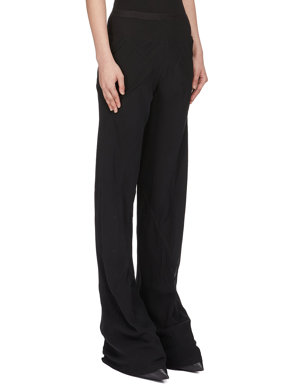 m_349860_RO01F6301_GDB_09_02