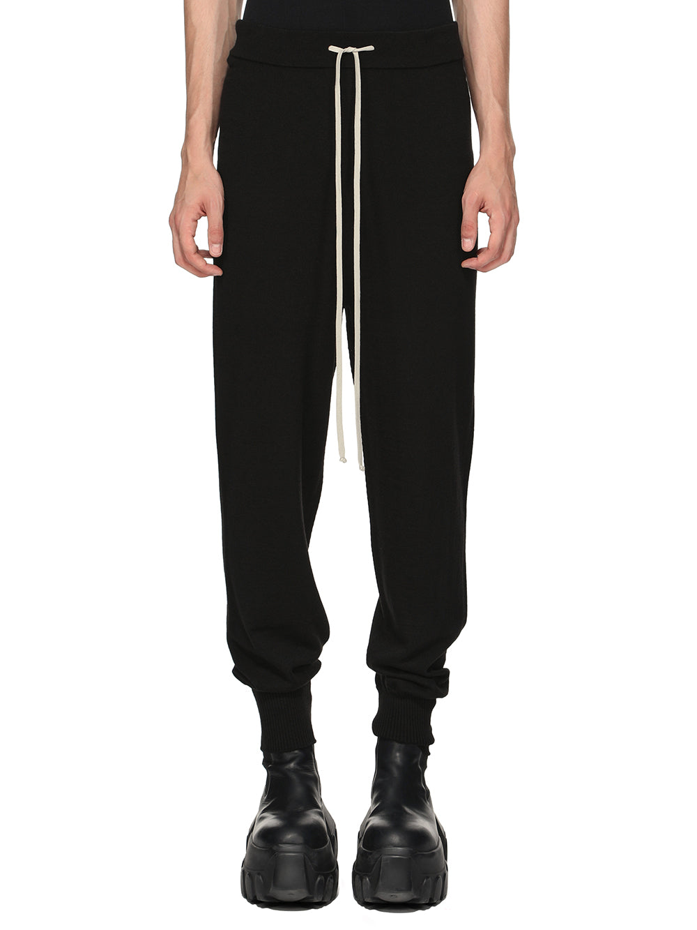 RU02F4653_M_09 | TRACK PANTS