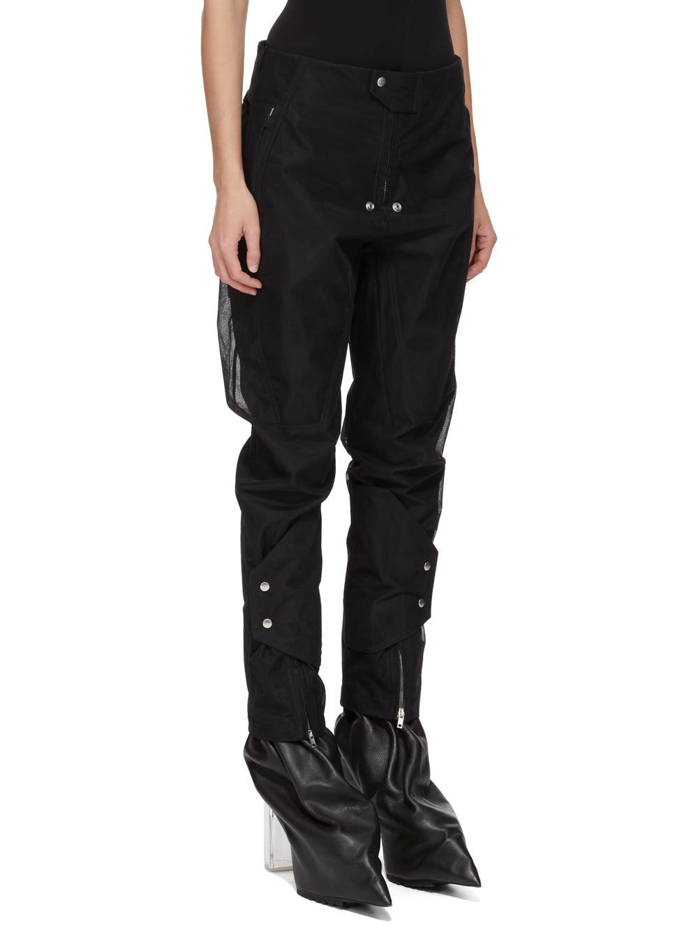 m_410353_RO01F6389_TU_09_02