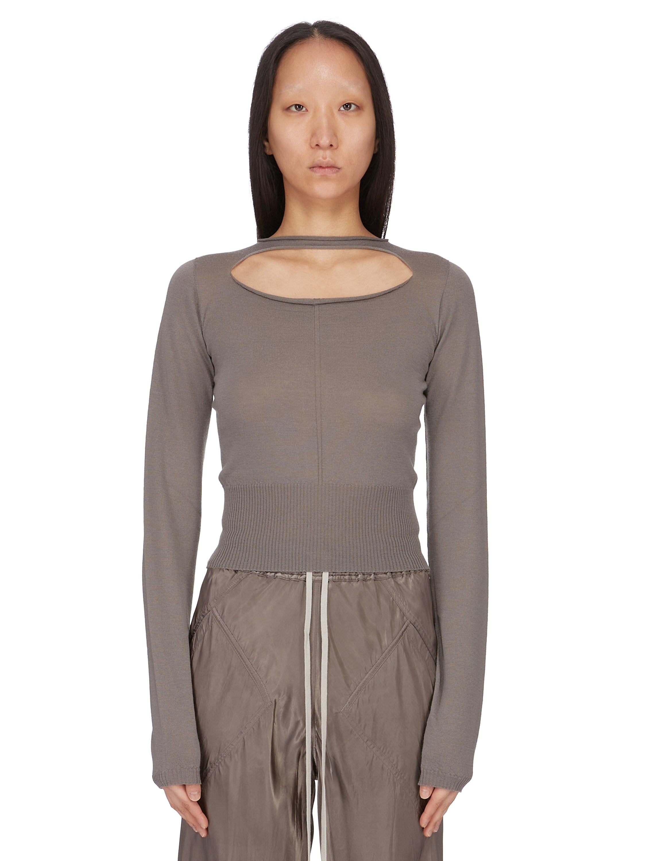 RP01F6617_ML_34 | CROPPED PULL