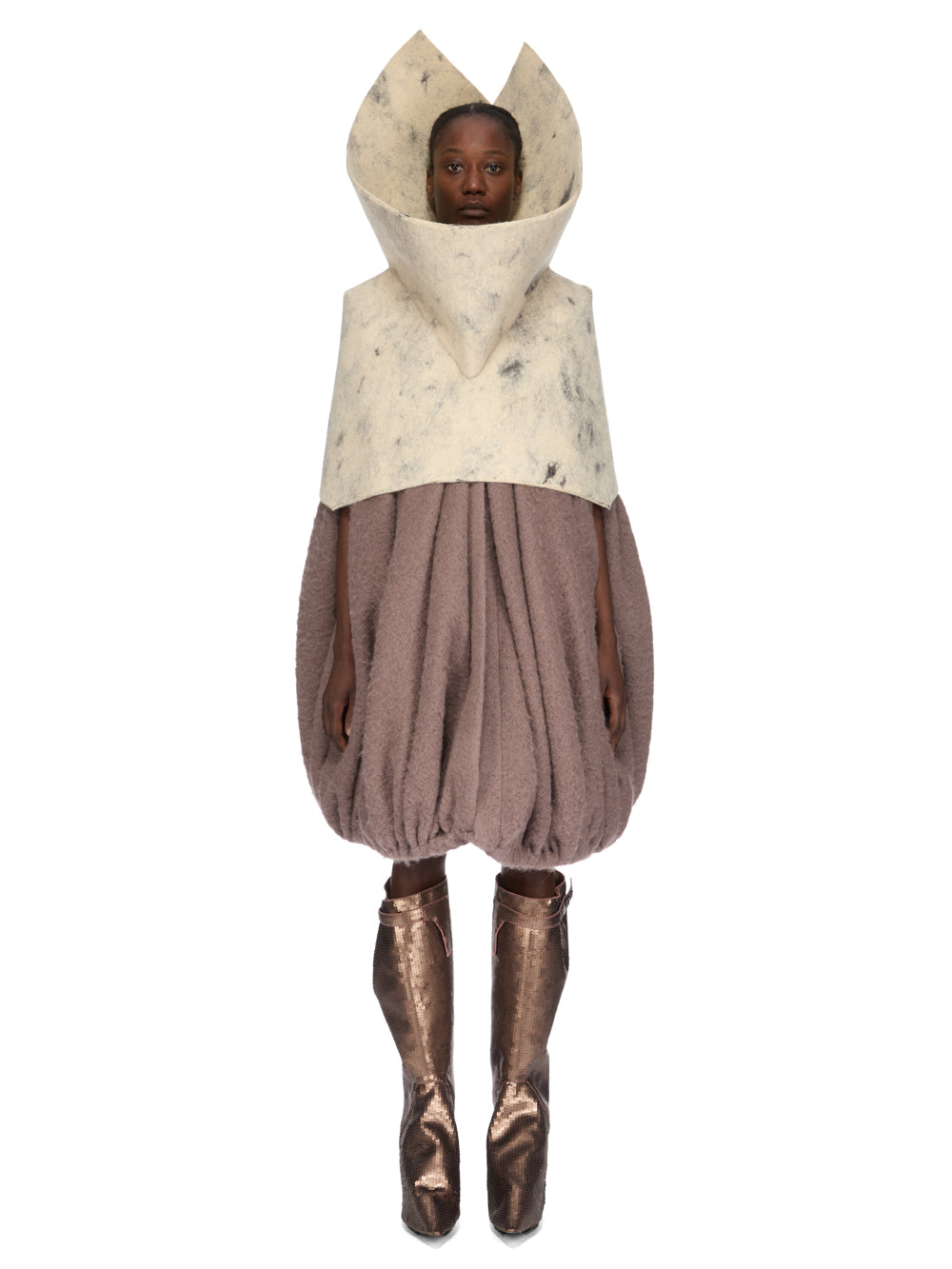 RO02F5472_WFT_11 | COWL