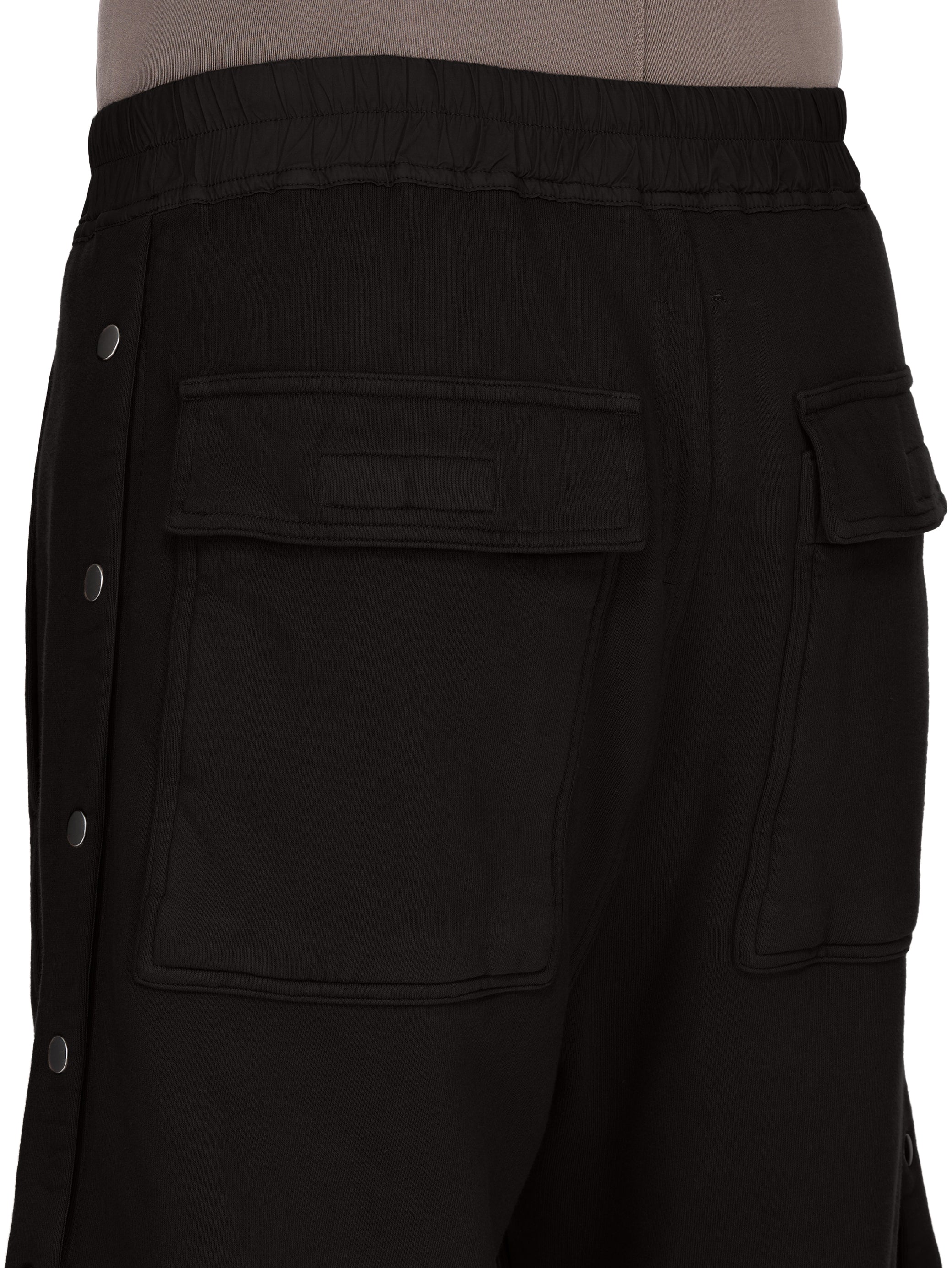 DU01F4373_F_09 | WIDE PUSHER SHORTS